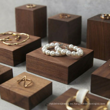 Sistemas de soporte de exhibición de anillo de madera personalizados de lujo
